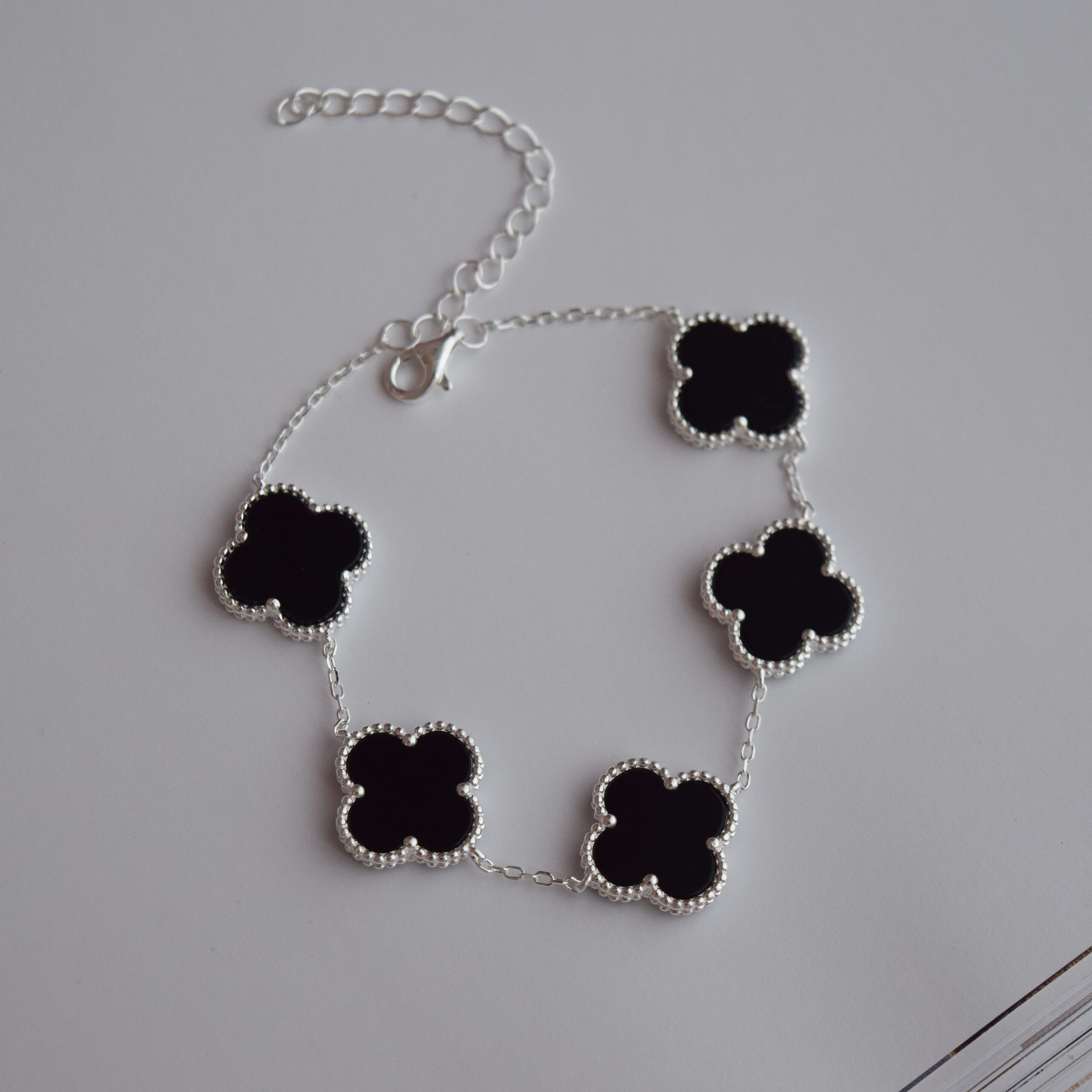 Pulseira 5 trevos ônix