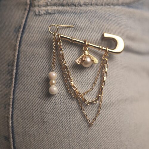 Broche Bee
